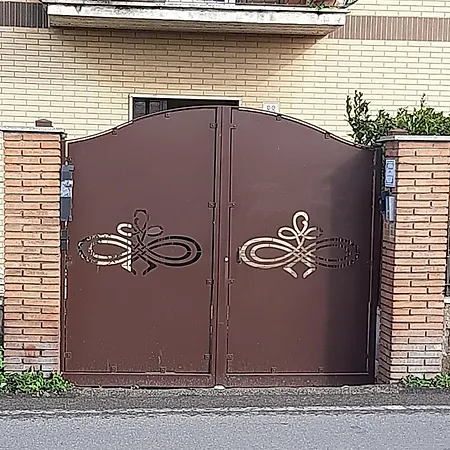 La Bouganville - Grazioso Con Giardinetto *