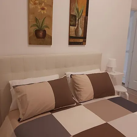 Apartment La Bouganville - Grazioso Con Giardinetto *